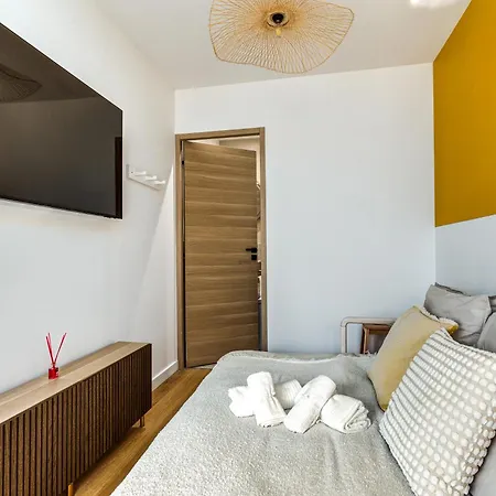 Lavie Maison Trio Seaside With Sauna And Hot Tub * Nice